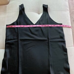 100% Silk 22MM Black Women's Tank Top Size Small